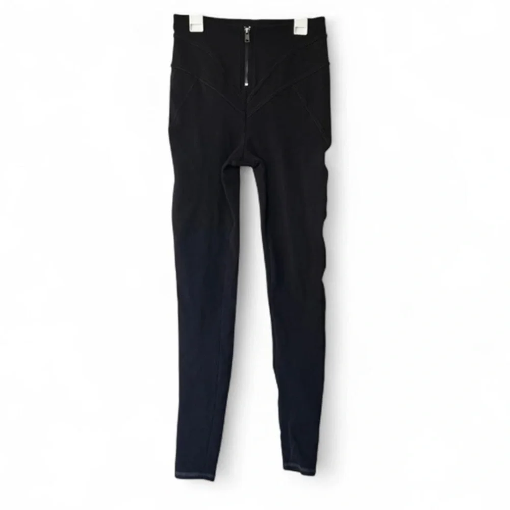 Alo Yoga Lounge Leggings - Front Zip - black - M